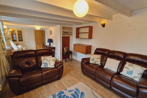 3 bedroom detached house for sale, Trewalder