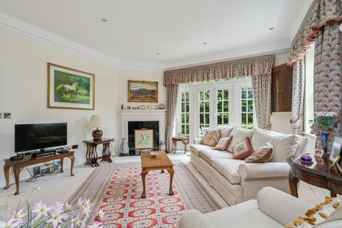 2 bedroom ground floor flat for sale, Penn Road, Beaconsfield HP9