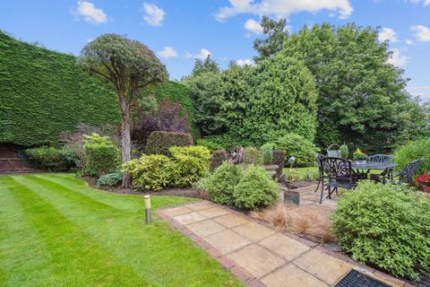 2 bedroom ground floor flat for sale, Penn Road, Beaconsfield HP9