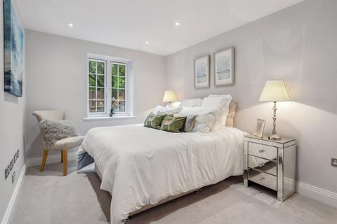 2 bedroom apartment for sale, Amersham Road, Beaconsfield HP9