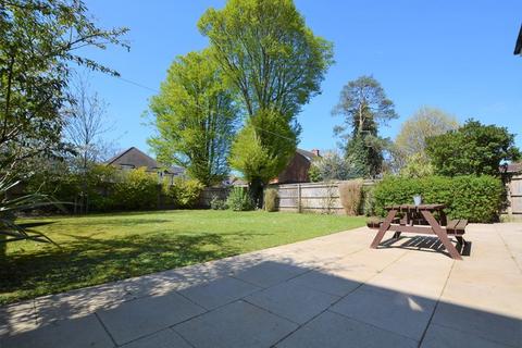 6 bedroom detached house for sale, Beaconsfield Road, Farnham Royal SL2