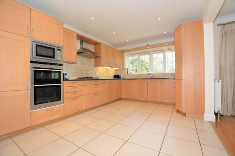 6 bedroom detached house for sale, Beaconsfield Road, Slough SL2