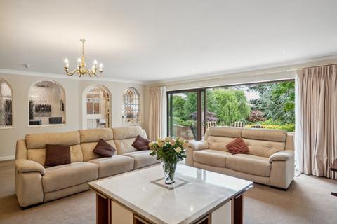 3 bedroom apartment for sale, Waterglades, Beaconsfield HP9