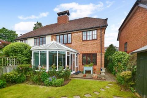 3 bedroom semi-detached house for sale, Gregories Road, Beaconsfield HP9