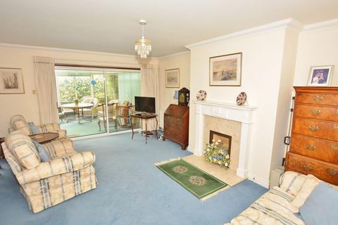 3 bedroom semi-detached house for sale, Gregories Road, Beaconsfield HP9