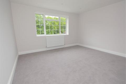 2 bedroom flat for sale, Amersham Road, Beaconsfield HP9