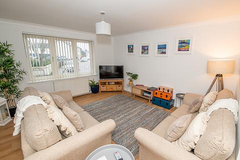 2 bedroom flat for sale, Harmony Court, Dunoon, Argyll and Bute, PA23