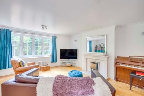 6 bedroom detached house for sale, 44 Magnolia Dene, High Wycombe HP15
