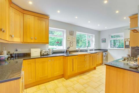 4 bedroom detached house for sale, Bartons Road, High Wycombe HP10