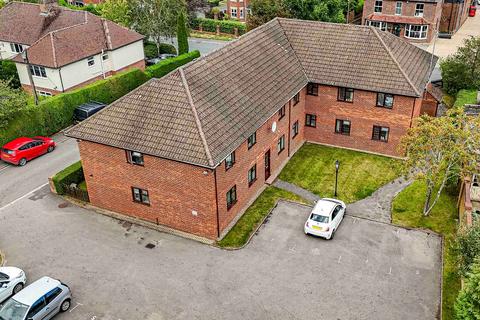 2 bedroom flat for sale, St. Johns Road, High Wycombe HP10