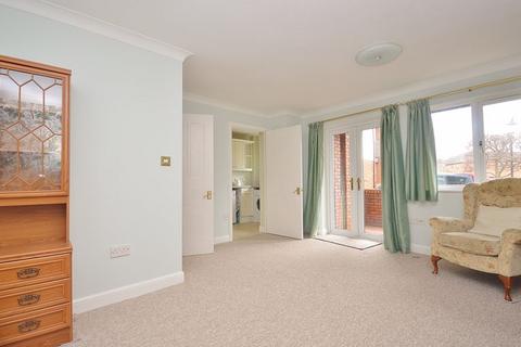 2 bedroom retirement property for sale, Jasmine Crescent, Princes Risborough HP27