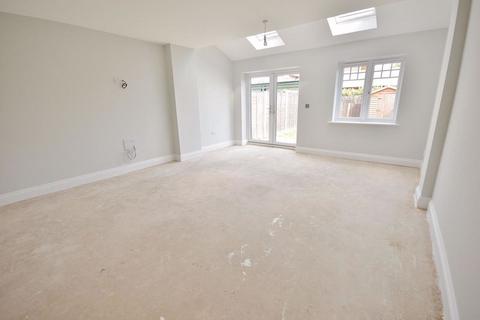 3 bedroom terraced house for sale, Grove Lane, Aylesbury HP17