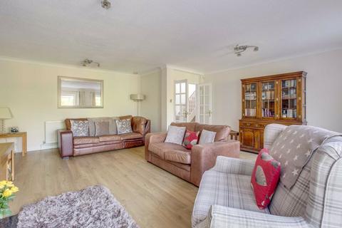 5 bedroom detached house for sale, Wheeler Avenue, High Wycombe HP10