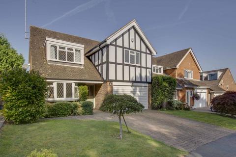 5 bedroom detached house for sale, Wheeler Avenue, High Wycombe HP10