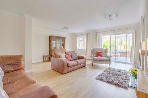 5 bedroom detached house for sale, Wheeler Avenue, High Wycombe HP10