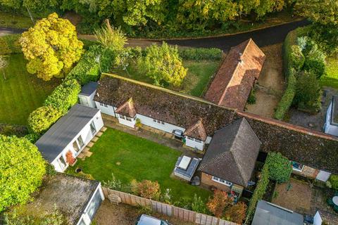 3 bedroom bungalow for sale, Green Lane, Great Missenden HP16