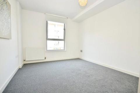 1 bedroom apartment to rent, Holly Court, Dolphin Approach, Romford, RM1