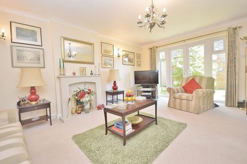 3 bedroom detached bungalow for sale, The Willows, Princes Risborough HP27