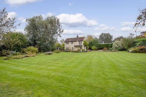 5 bedroom detached house for sale, 38 Wycombe Road, Great Missenden HP16