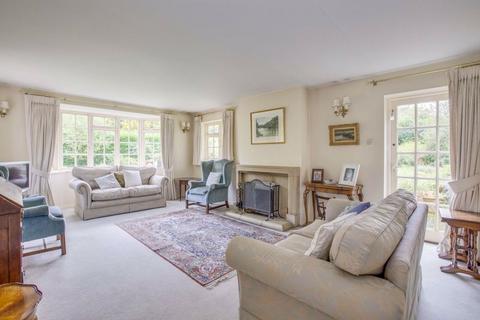 5 bedroom detached house for sale, 38 Wycombe Road, Great Missenden HP16