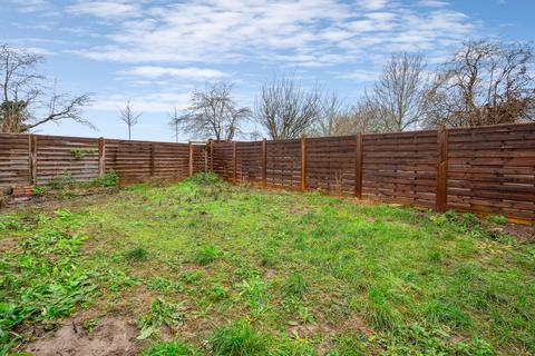 3 bedroom semi-detached house for sale, Willis Road, Aylesbury HP17