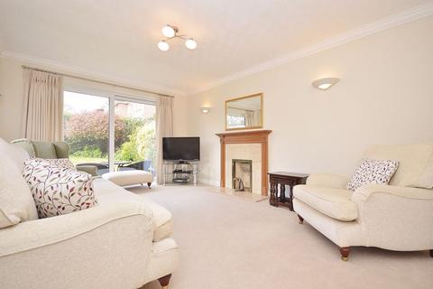 4 bedroom detached house for sale, Wycombe Road, High Wycombe HP14