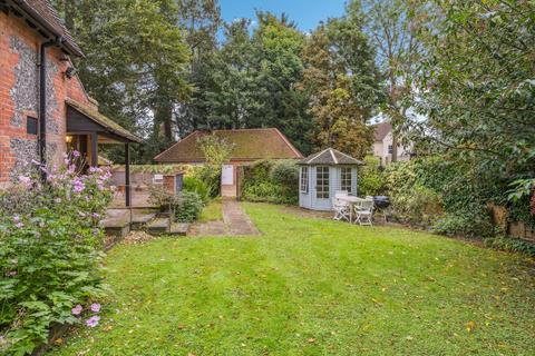 3 bedroom character property for sale, High Street, Aylesbury HP22