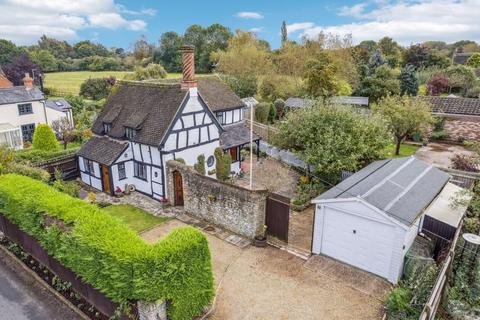 2 bedroom cottage for sale, 39 Sheldon Road, ICKFORD HP18