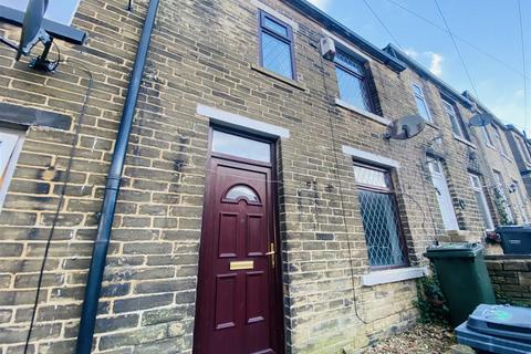 2 bedroom terraced house to rent, Fleece Street, BD6