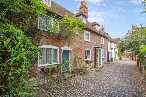 3 bedroom end of terrace house for sale, St. Marys Square, Aylesbury HP20