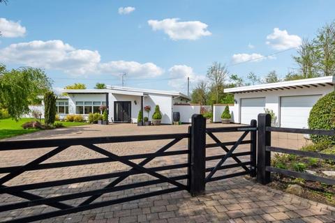 4 bedroom detached bungalow for sale, Aylesbury HP17