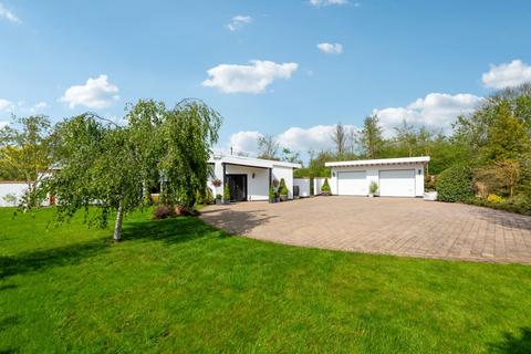 4 bedroom detached bungalow for sale, Aylesbury HP17