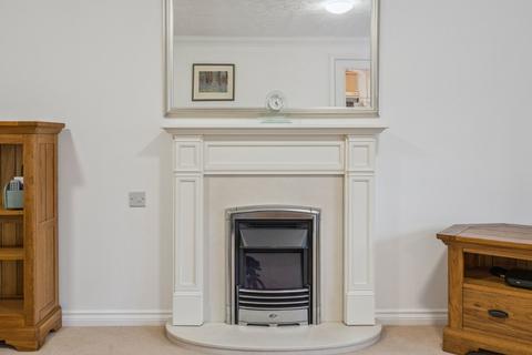 1 bedroom retirement property for sale, Wellington Avenue, Princes Risborough HP27