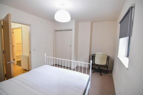 1 bedroom flat to rent, Radnor House Norbury London