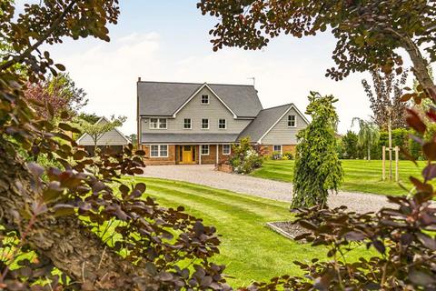 6 bedroom detached house for sale, Ellesborough Road, Aylesbury HP17