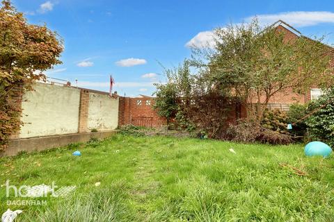 2 Dewey Road, Dagenham, RM10 8AR