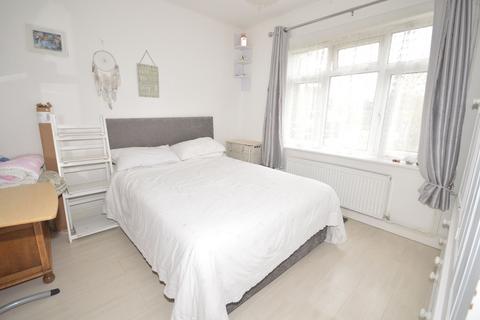 23 Brook End, Weston Turville, Aylesbury, HP22 5RF