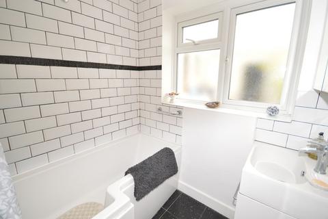 23 Brook End, Weston Turville, Aylesbury, HP22 5RF