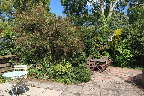 2 Edinburgh Close, Carlyon Bay, St Austell, PL25 3PN