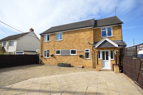 3 bedroom detached house for sale, Chestnut Way, Princes Risborough HP27