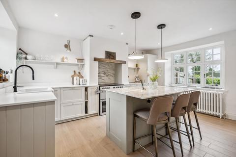 Fairview Cottage Bernards Close, Chearsley, Aylesbury, HP18 0BY