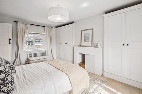 Fairview Cottage Bernards Close, Chearsley, Aylesbury, HP18 0BY