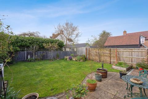 3 bedroom semi-detached house for sale, Mallard Croft, Aylesbury HP17