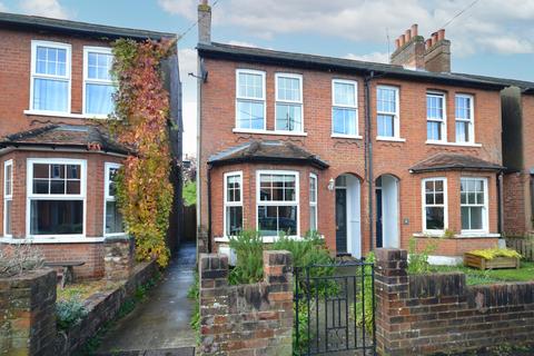 3 bedroom semi-detached house for sale, Nightingale Road, Aylesbury HP22