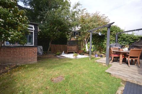 3 bedroom detached house for sale, Fox Cover, Chinnor OX39