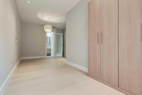 3 bedroom flat to rent, Fitzjohns Avenue, Hampstead, NW3