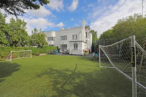 4 bedroom semi-detached house for sale, Hampstead Garden Suburb N2