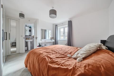 26 Empire Drive, Carterton, OX18 1BY