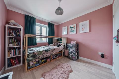 26 Empire Drive, Carterton, OX18 1BY
