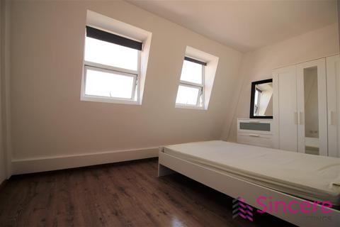 Studio to rent, 482a Hoe Street, London E17